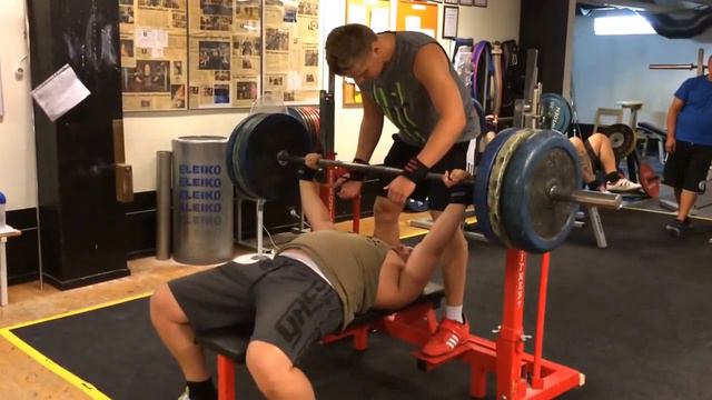 Joonas Lehtonen - Bänkpress 120kg смотреть онлайн