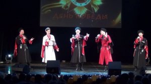 Едут, едут по Берлину.....Казацкая  доля..mp4