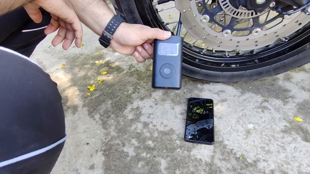 Latest Xiaomi Mi Portable Air Compressor or Air Inflator Review  Bike Activa  Cycle Test  V16
