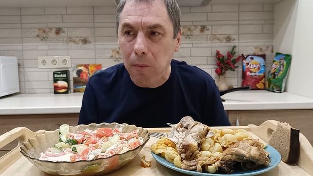 МУКБАНГ/ ЕВГЕНИЙ КОВАЛЕВ СНОВА ОСКОРБЛЯЕТ И НЕ ТОЛЬКО