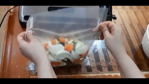 Unboxing foodsaver FFS017X, test et meal prep harera