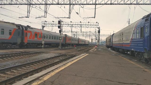 Электровоз ЭП2К 299 со скорым поездом №62 Москва — Владивосток смотреть онлайн