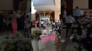 Кумыки в зале Бабаюрт : хорошая лезгинка