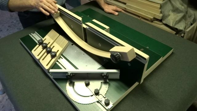 Универсальный мобильный мини стол для циркулярки и фрезера смотреть онлайн