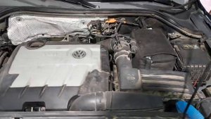Volkswagen Tiguan 2.0 diesel engine start up