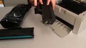 How to replace Samsung Toner Cartridge MLTD101S from Printer ML2165W