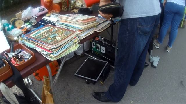 Секонд-хенд рынок " Юнона". Питер. Second-hand market in St. Petersburg. Russia.