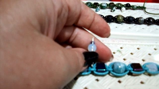 Плетеные браслеты с самоцветами - ваши помощники смотреть онлайн