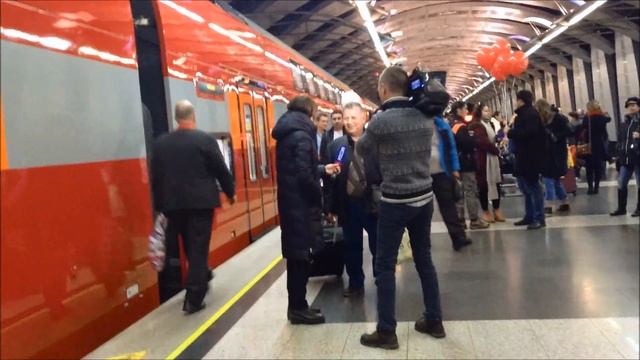 Двухэтажный Аэроэкспресс ЭШ2-024 - первый круг, маршрут: Москва Киевская - Аэропорт Внуково смотреть онлайн