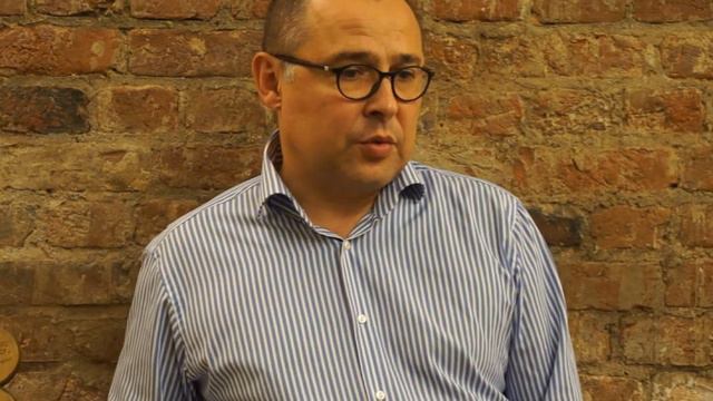 "Он видит остро и резко, дает картину меня самого" смотреть онлайн