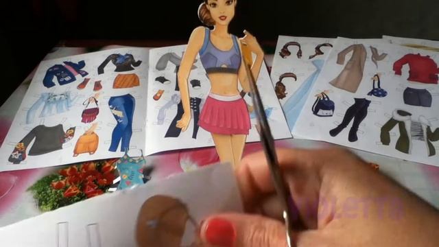 Обзор куклы часть 3. Одежда со страниц 2 и 3. Спортивный костюм. смотреть онлайн