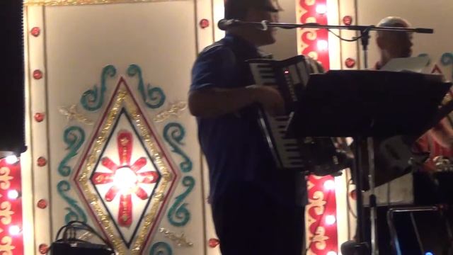 Бостон, итальянский квартал, песни и пляски. часть 2 смотреть онлайн