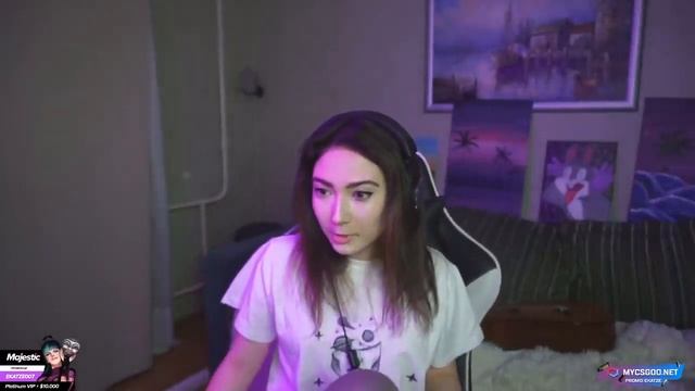 БРАТИК КАТИ УВИДЕЛ КАК БУСТЕР ЛИЖЕТ ЕЙ КИСКУ КАТЯ И БУСТЕР Бустер Live смотреть онлайн