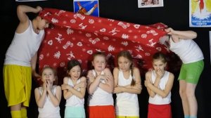 Спектакль "В каждом маленьком ребёнке" / Детская театральная студия "АЗАРТ"