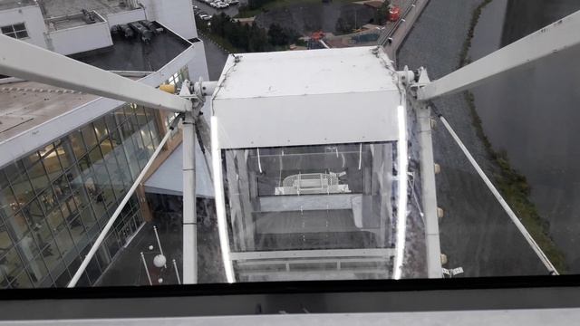 г. Ульяновск, Россия. Колесо обозрения. ТРЦ 