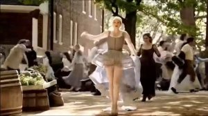 Музыка из рекламы FIAT 500 L - The Italian's Are Coming! (2013)