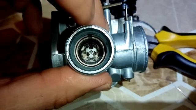 Стоковый карбюратор снегохода Dingo 125 - Deni PZ20 (параметры в описании) смотреть онлайн