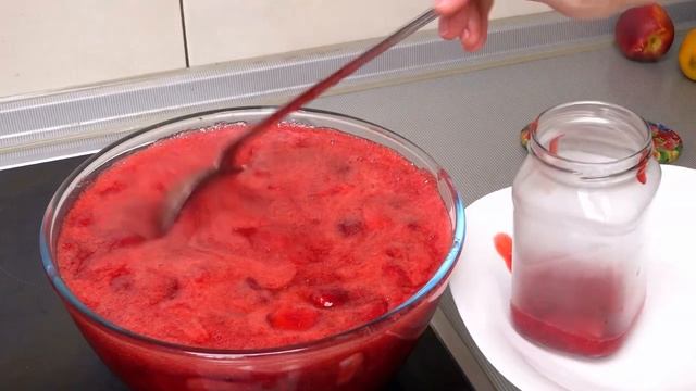 Варим всего 5 минут! Рубиновый клубничный конфитюр на зиму без заморочек смотреть онлайн