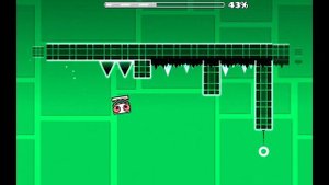 прошел самый сложный уровень в геометрий дэш!