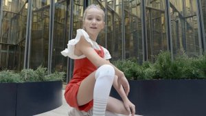 Alisia Rise - клип на песню Давай Сбежим 2021