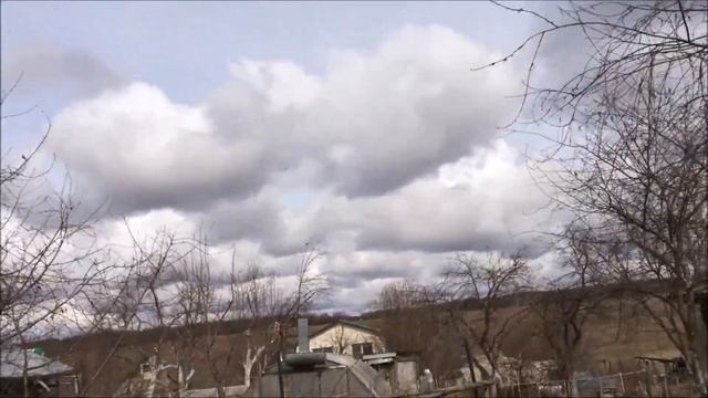 Стратегический бомбардировщик ТУ-95 над сибирским Красноярском.mp4