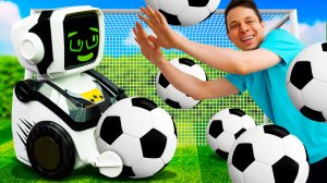 Видео про игры для детей: Супер Кот и Федя Капуки Кануки играют в футбол с роботами! Роботы игрушки