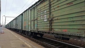 Электровозы ВЛ10У-359 и ВЛ10У-525 с грузовым поездом