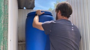 Бочка для полива огорода теплой водой