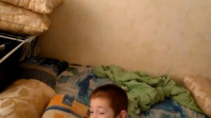 Пранканул брата скотчем.😃😃😃