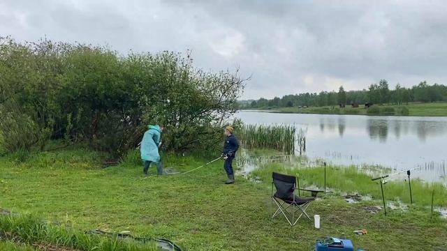 Карп взял на чесночную кукурузу смотреть онлайн