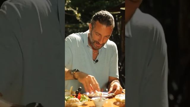 Итальянец пробует абхазский Акуд смотреть онлайн