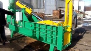 Пресс пакетировочный для лома  металлов ''ТИТАН С 120'' .