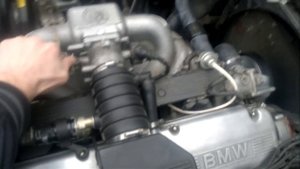 как работает м 30 е 32.BMW 735. обещал показать видео.