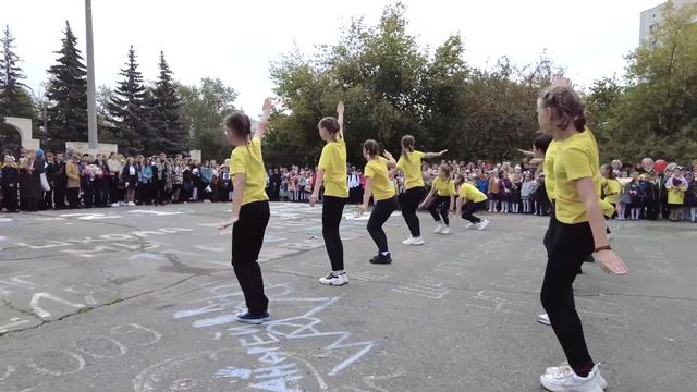 Школа это целый МИР. 1 сентября в школе 38 Озёрск 2021