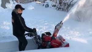Vi viser deg HONDA HSS 970 A snøfreser i verdensklasse!