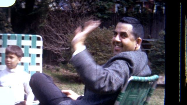 059 April 1970 Karen & David Playing In The Snow & Tobogganing ; 1 Week Later Warm Weather With смотреть онлайн