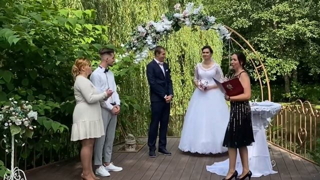 Мария и Сергей день свадьбы в Усадьбе Заречаны смотреть онлайн