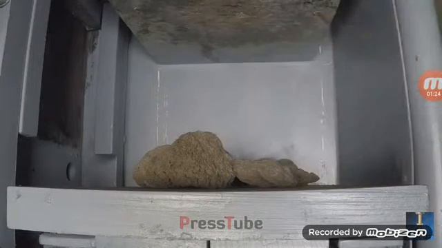 Давлю камни из цимента