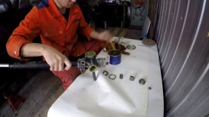 перебираю рулевую рейку- volvo 440