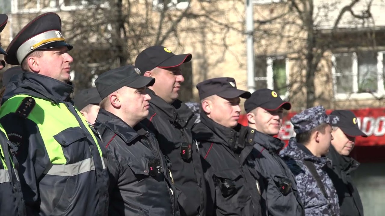 Готовые службы. День дежурной службы. Парад у дома ветерана акция ррсгвардия.