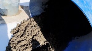 Перекрытие - плоская кровля из монолитного железо*полистиролбетона.   (на ютубе такого нет)