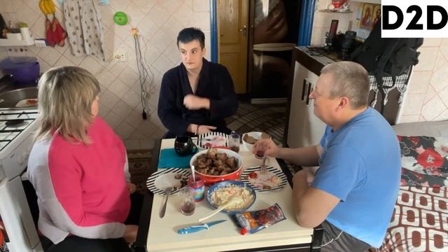 МАМА ЗЛОГО ДЕЛАЕТ ГРЯЗЮКУ / ЗЛОЙ В ДЕРЕВНЕ