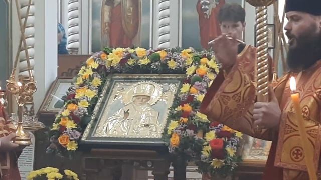 Митр.Владимир величает Святителя Николая. 21.05.23г. Храм Святителя Николая.  Г. Уссурийск. Прим.кр