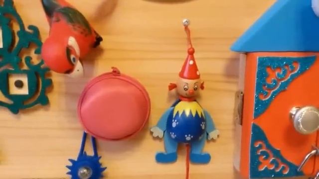 Бизиборд своими руками. Вместо всех игрушек в доме! смотреть онлайн