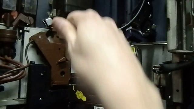 Загрузка монетоприемника Cash Flow CF 690 смотреть онлайн