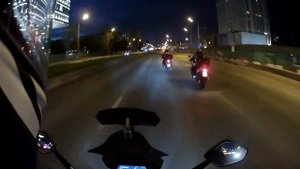 По городу с пацанами на Bajaj Dominar 400 UG #3