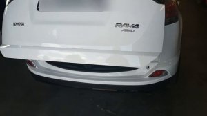 Toyota RAV4 2018 / Установка сенсора открытия багажника / Все по штатному