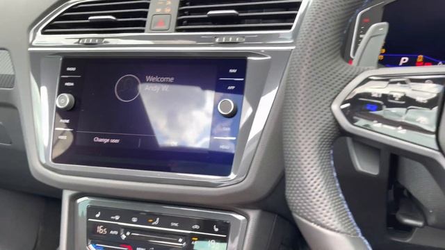 Approved Used Volkswagen Tiguan R 2.0 TSI 320PS 4MOTION | Oldham Volkswagen смотреть онлайн