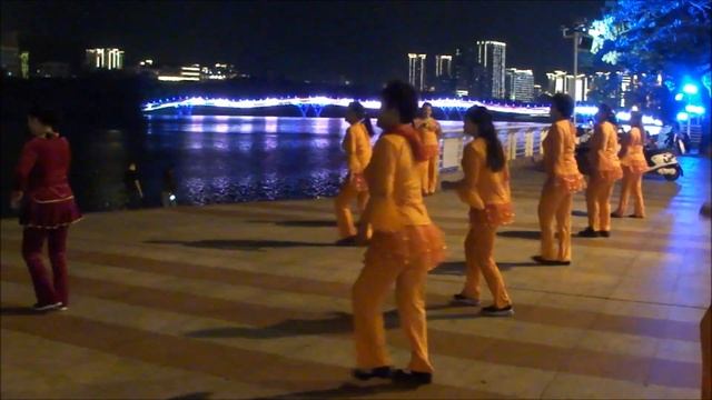 Танцующая Санья в Китае, остров Хайнань смотреть онлайн