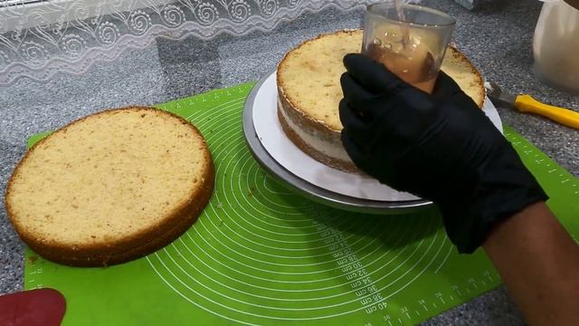 Ягодный крем чиз. Сборка и украшение торта| Berry cream cheese. Assembling and decorating the cake